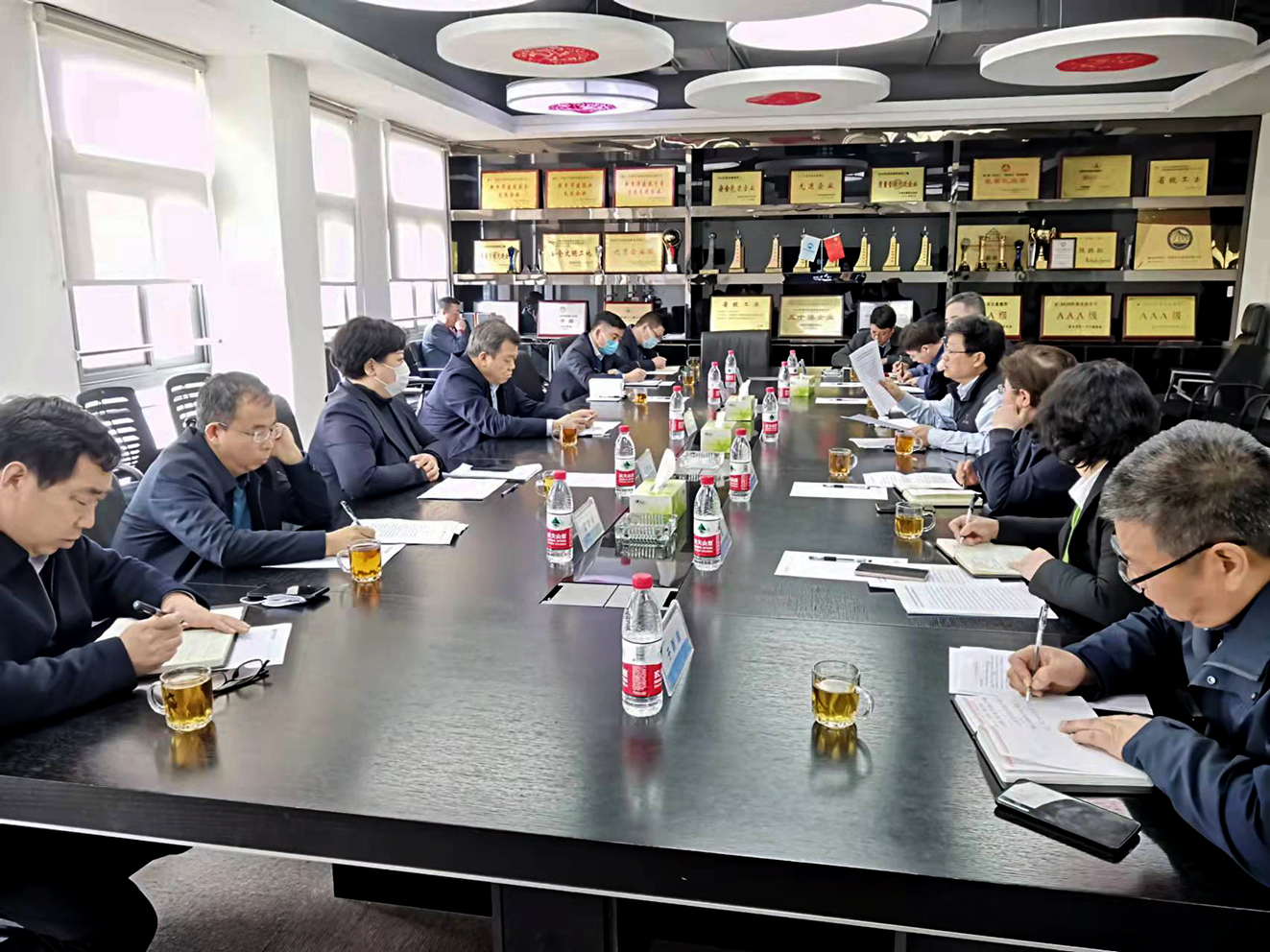 新鄉(xiāng)市人大副主任、高新區(qū)黨工委書(shū)記翟洪凱到天豐綠色裝配集團(tuán)調(diào)研
